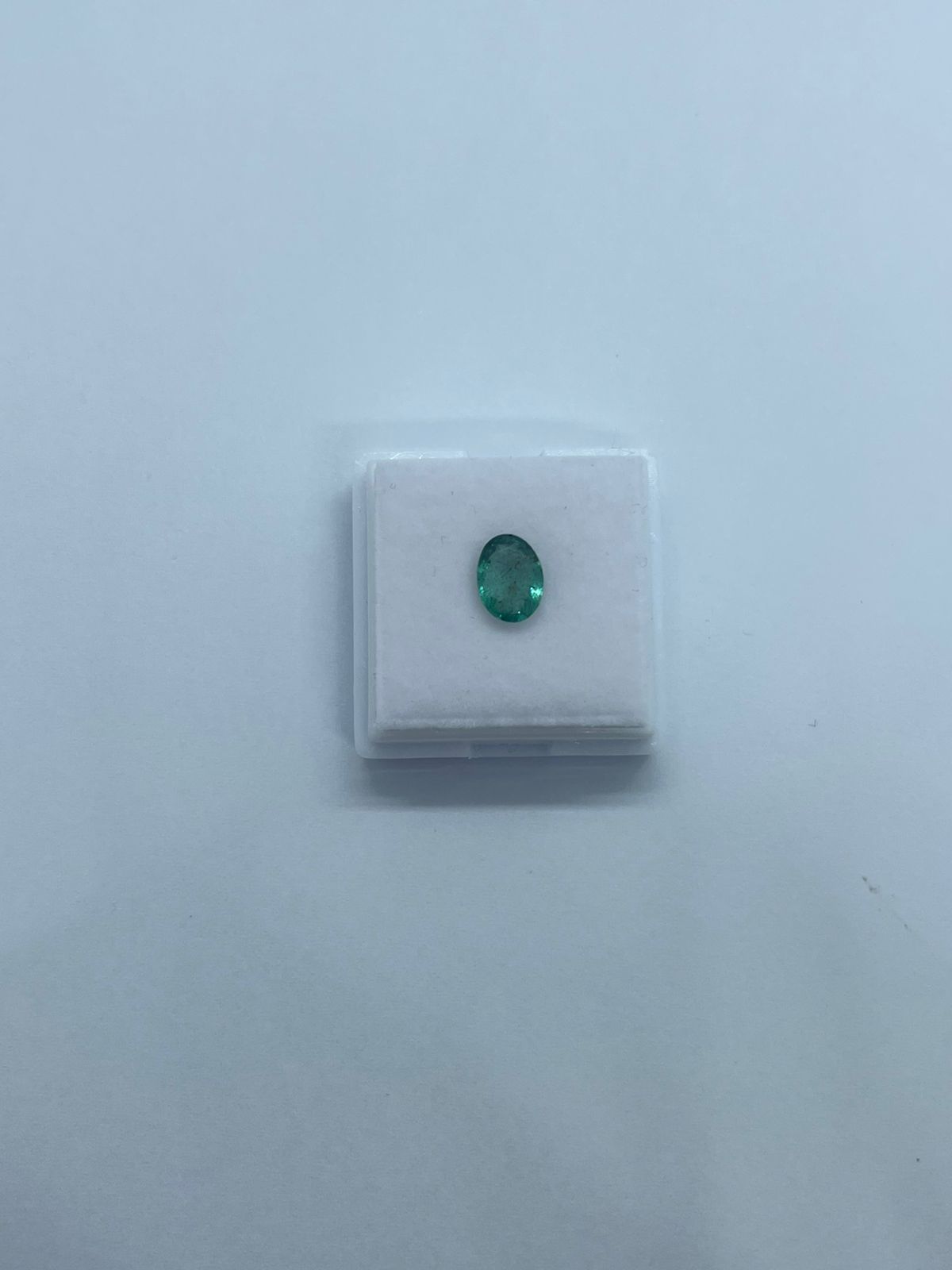 AAA-1405 ESMERALDA DE ZAMBIA 7.8 x 5.9 x 3.6 M.M. OVALADA - Imagen 1