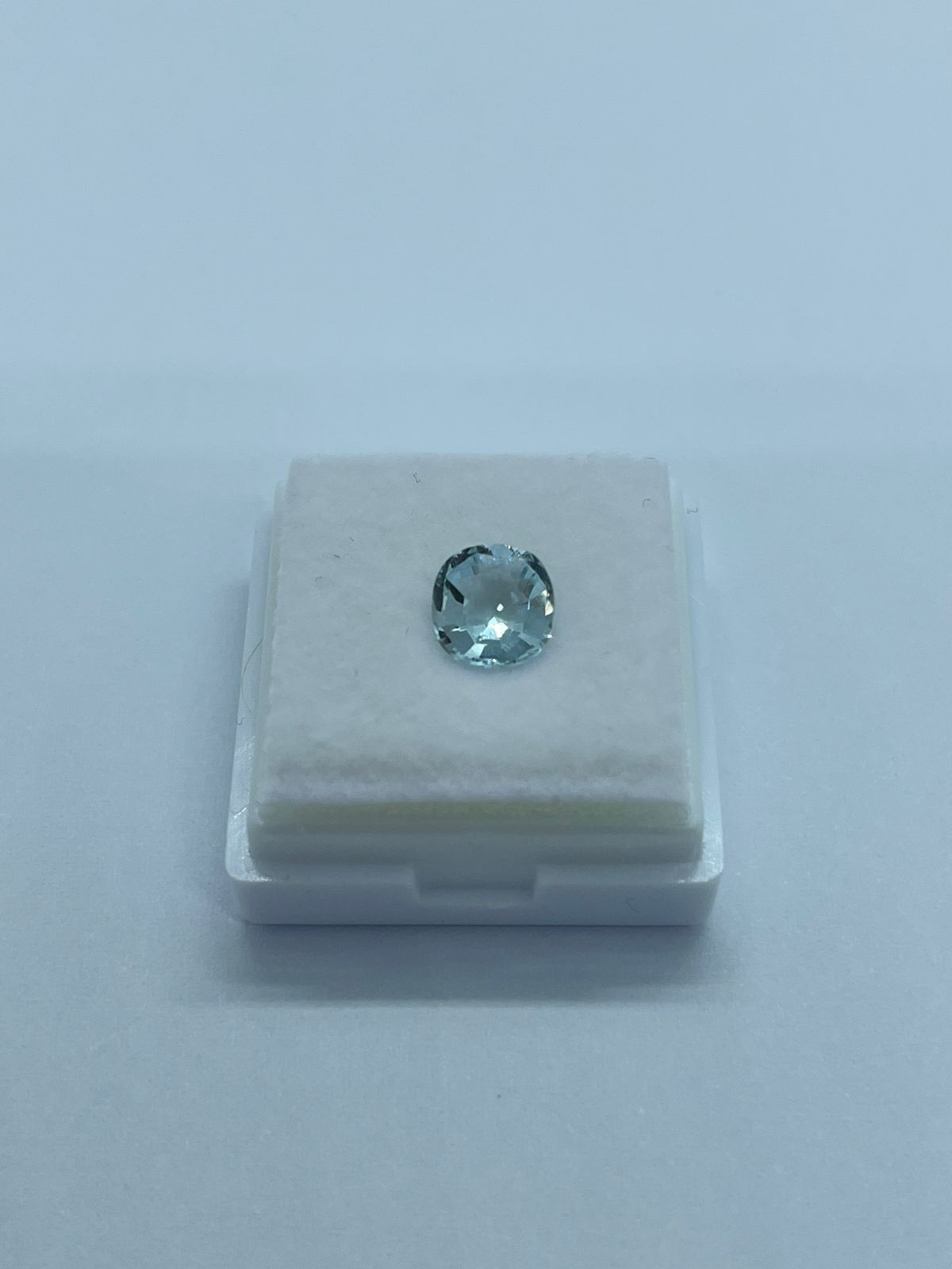 AAA-1409 AGUAMARINA NATURAL 7.5 x 7.1 x 4.4 M.M. CUSHION - Imagen 1
